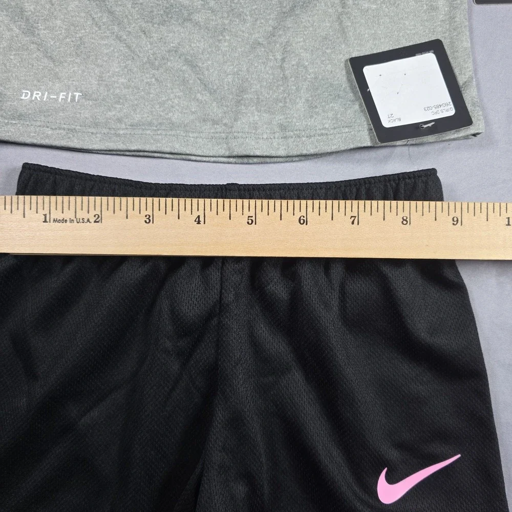 Nike Dri-Fit Little Girl's  2-Piece Graphic Tee & Short Set Gray Black 2T
